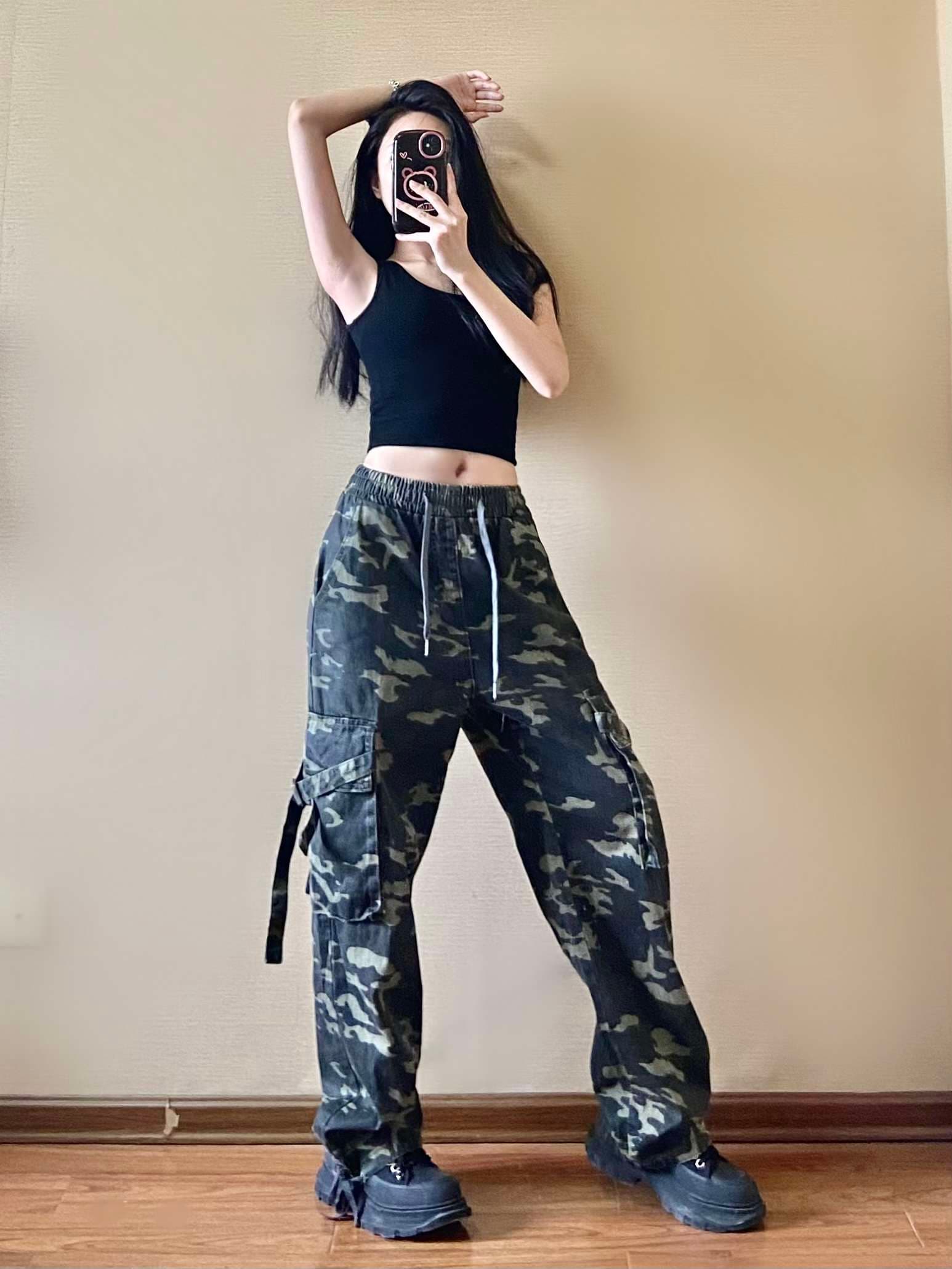 ストリート系ミリタリーカーゴパンツ