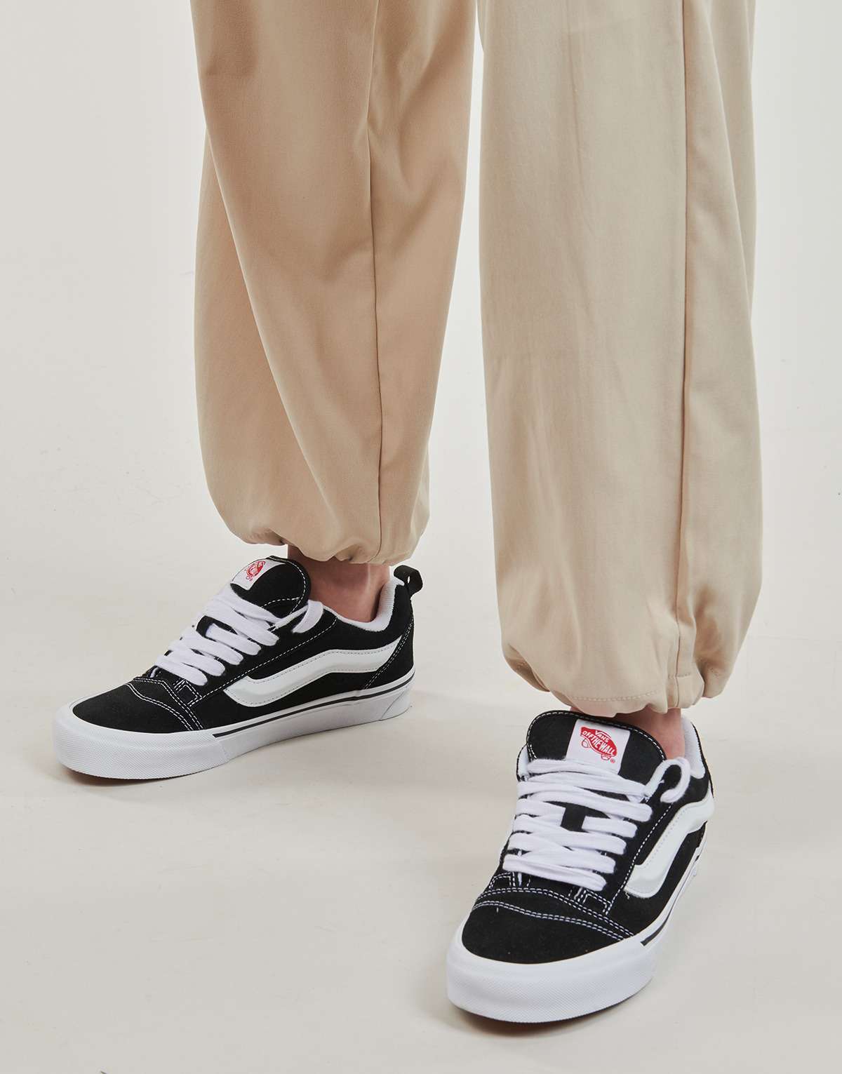  ゆったりカーゴパンツ