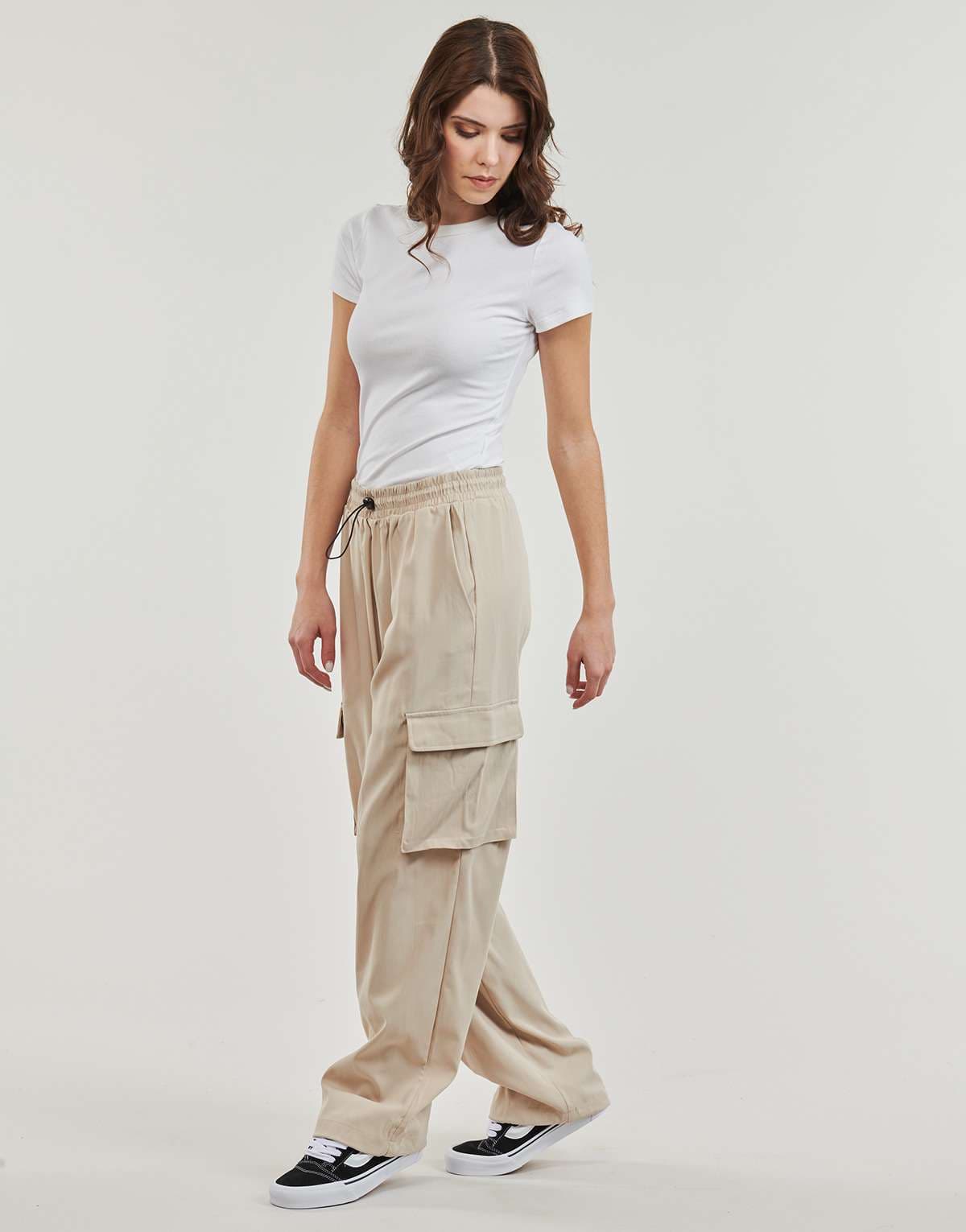  ゆったりカーゴパンツ