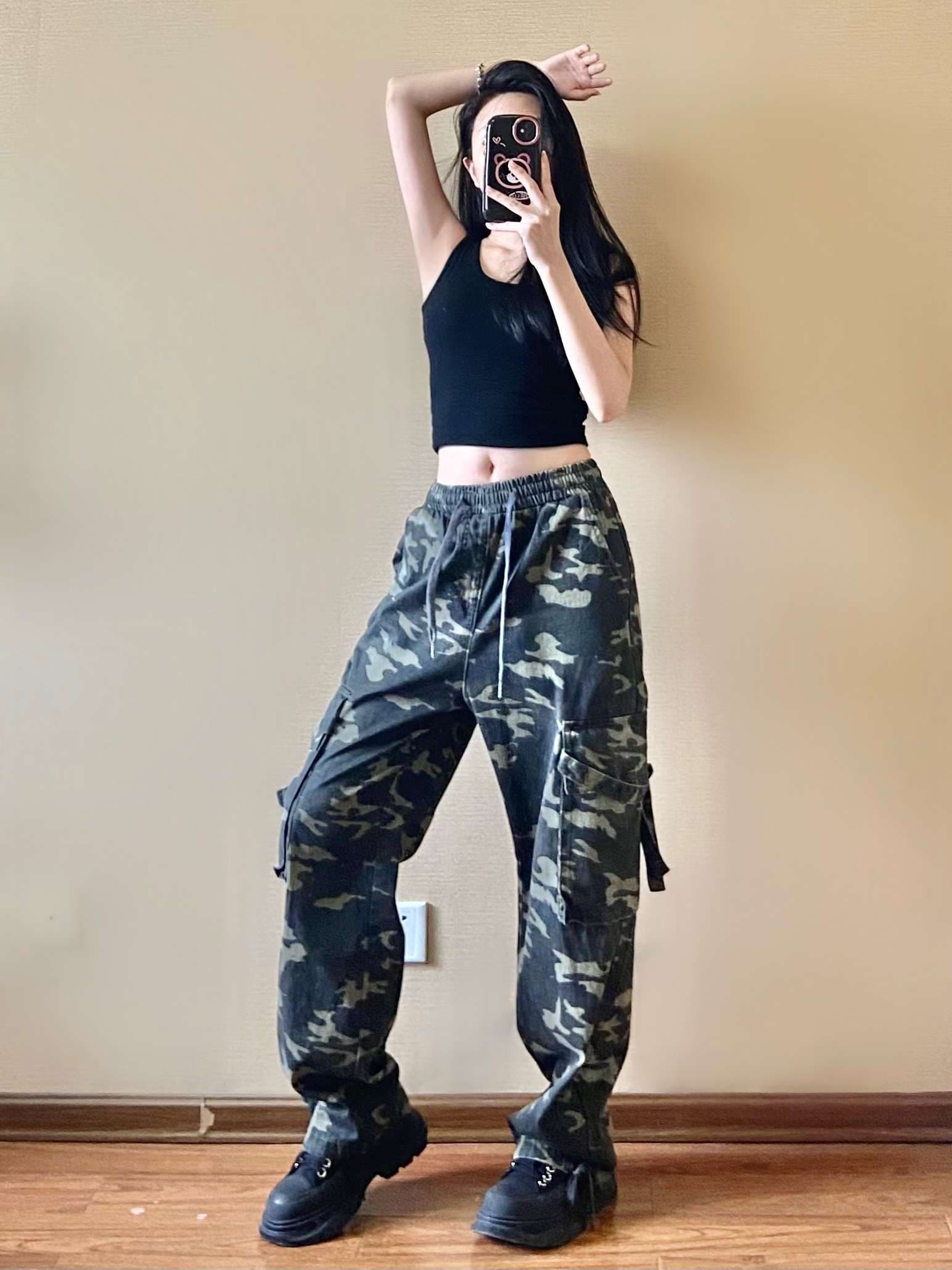 ストリート系ミリタリーカーゴパンツ